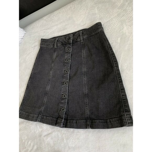 𝅺Anthropologie Denim Jean skirt black Size 27 High Waist buttons front NEW - Picture 6 of 7